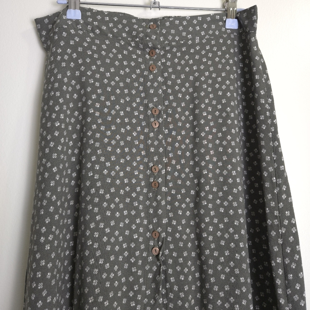 Charlotte Russe Ditsy Floral Cottagecore‎ Maxi Skirt L - Picture 2 of 13